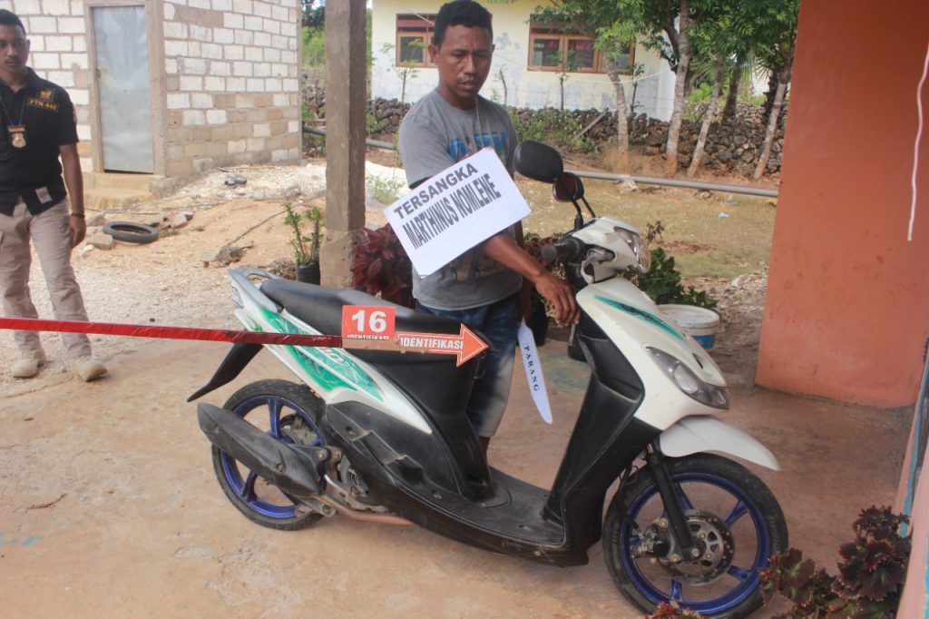 Rekonstruksi Pembunuhan di Rote Ndao, Tersangka Peragakan Belasan Adegan, Korban Nodai Istri Pelaku