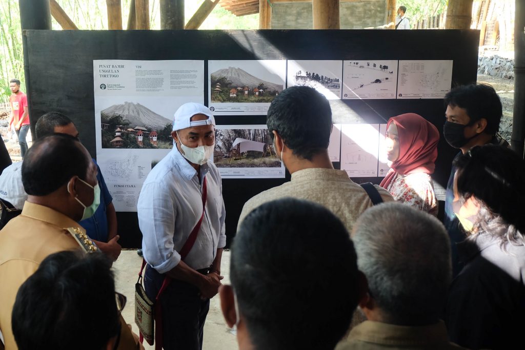 NTT Punya Kampus Bambu Pertama di Indonesia