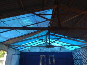 MIRIS! Mahasiswa Alor Gelar MPAB di Bangunan Rusak Korban Badai Seroja