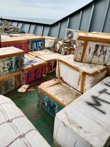 KM Sabuk Nusantara 108 Terjebak Cuaca Buruk di Naikliu, 178 Cool Box Ikan Asal Lembata-Solor Membusuk