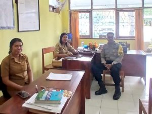 Bhabinkamtibmas Naikolan Bergerak Cepat Bubarkan Perkelahian Pelajar SMP di Lahan Pemprov NTT