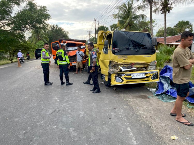 Tiga Truk Pasir Ringsek di KM 19 Oebelo